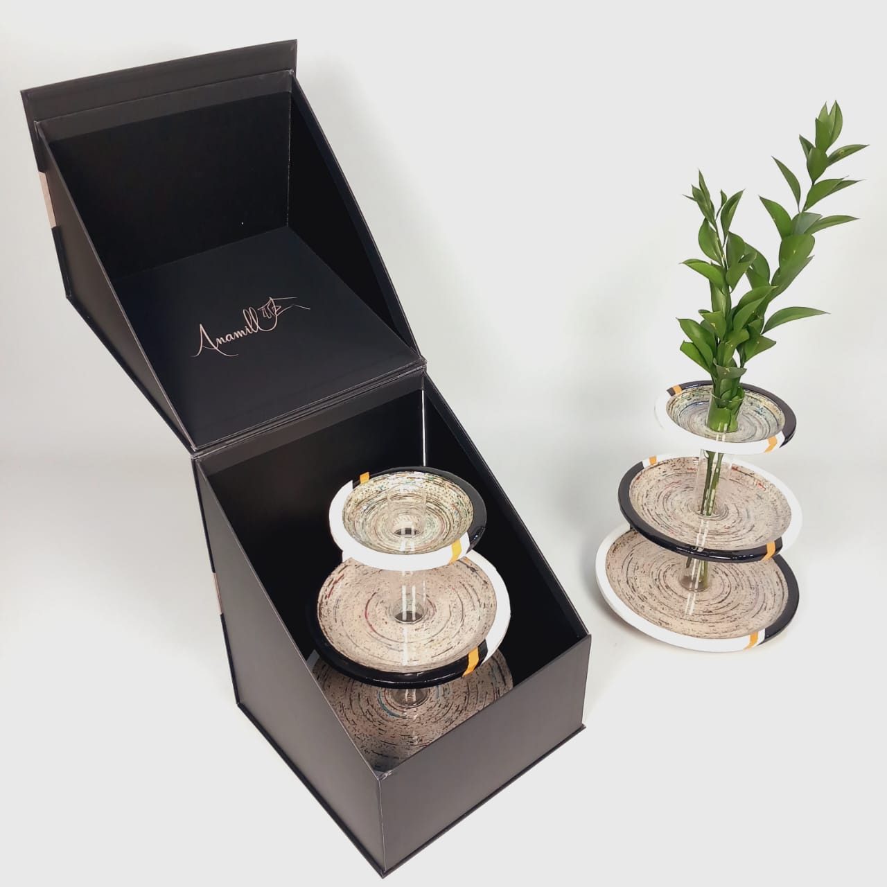 Gift box with tiered stand